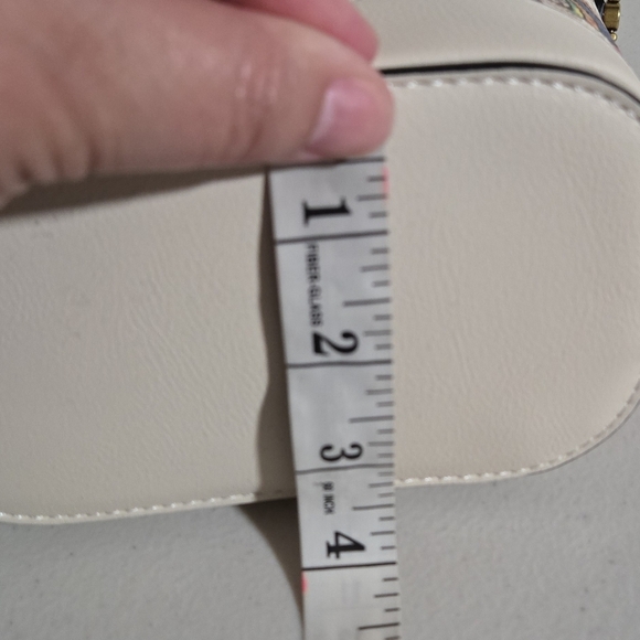 NWT Foxlover PU Leather Graffiti Teddy Bear Luxury Feel Small Bucket Bag - Picture 4 of 11